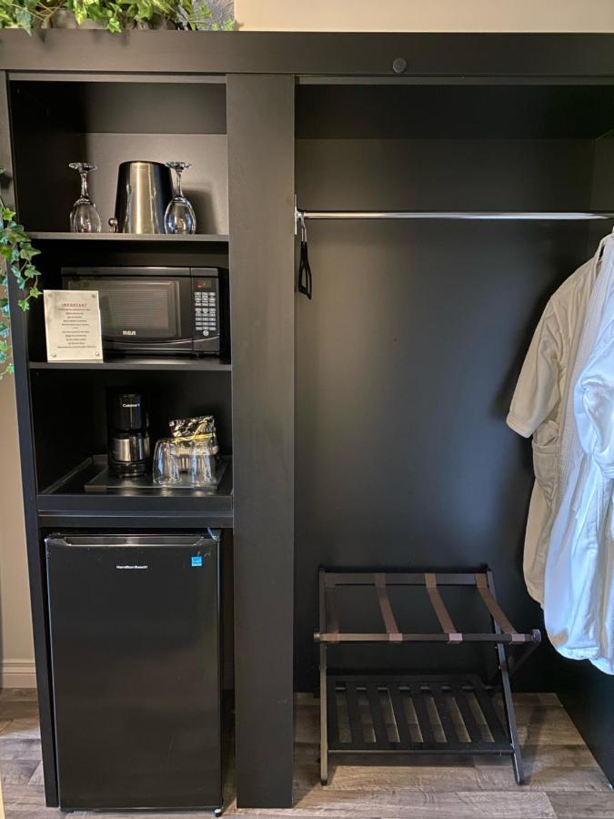 Travelodge By Wyndham Drummondville Zewnętrze zdjęcie