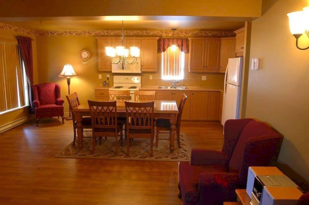 Travelodge By Wyndham Drummondville Zewnętrze zdjęcie