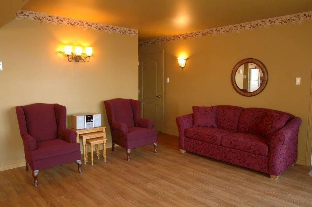 Travelodge By Wyndham Drummondville Zewnętrze zdjęcie